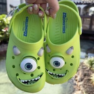Authentic Disney Park 2025 Crocs Monsters Inc Mike Wazowski NWT Size M6 W8